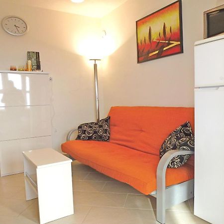 Apartment Honor Njivice Luaran gambar
